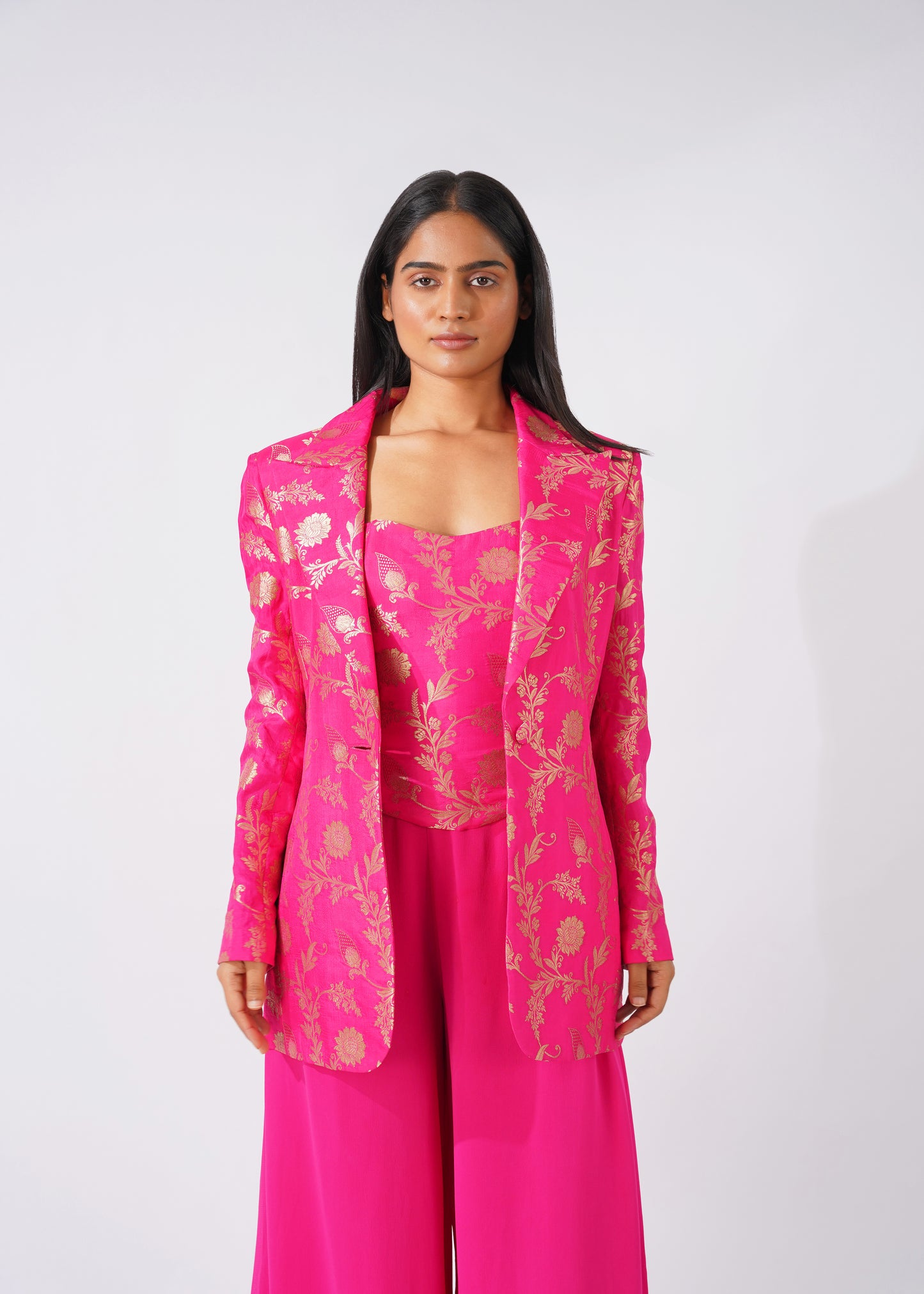 Amaara suit